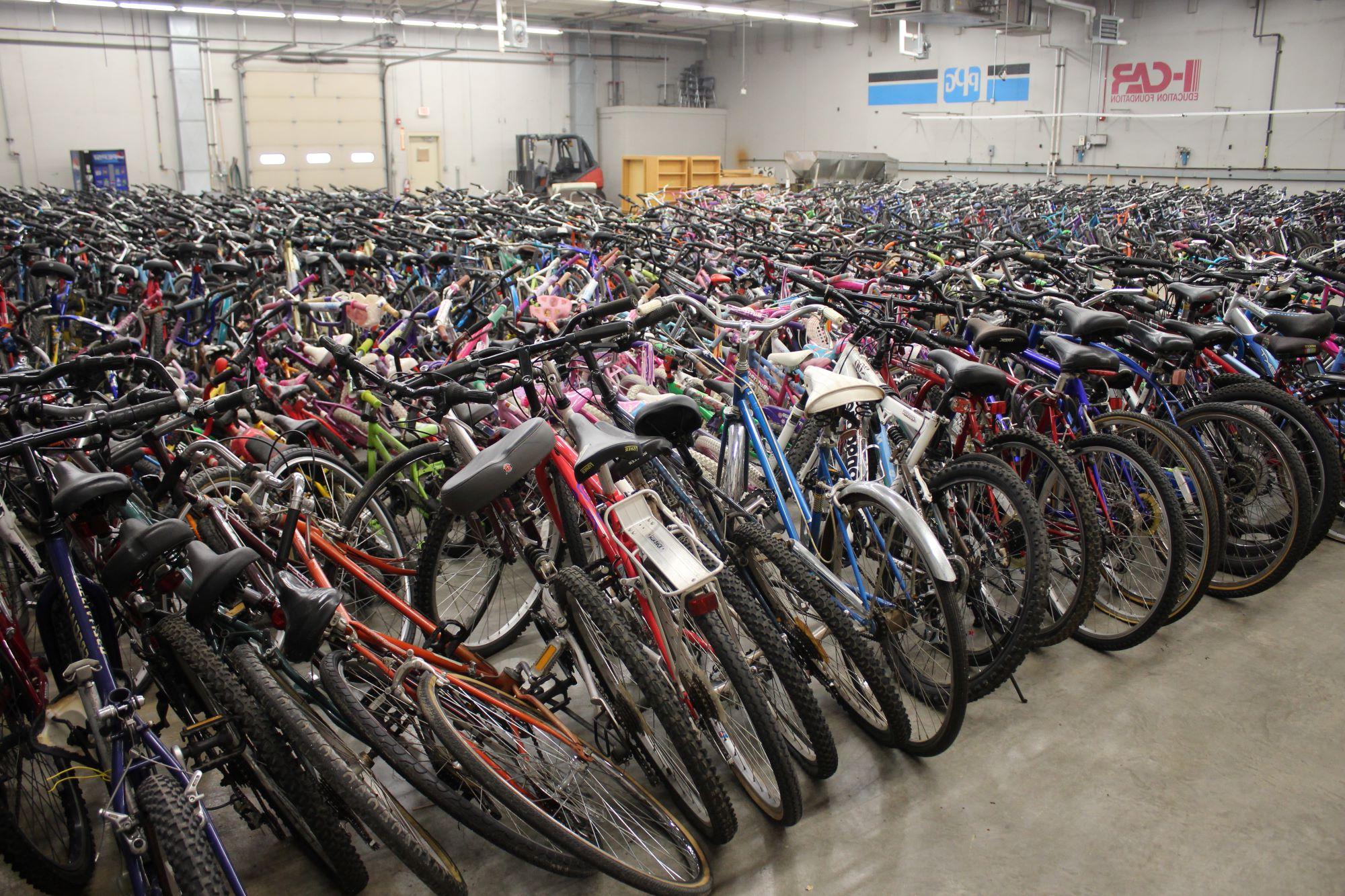 在DL - 20的善举中有1000辆自行车